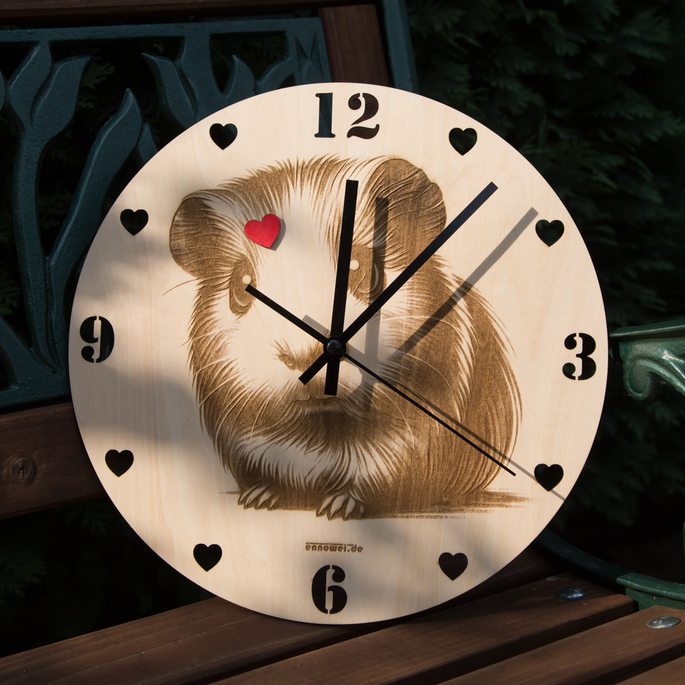 Holzuhr Modell Meerschwein_02